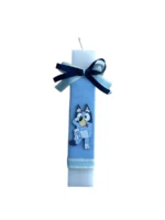 Λευκή πλακέ λαμπάδα με Bluey και ξύλινη πλάτη με οικογένεια Bluey - Image 2
