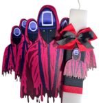 Λευκή πλακέ λαμπάδα με Squid Game και ίδια ξύλινη πλάτη