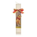 Λευκή πλακέ λαμπάδα με αρκουδάκι Winnie - Image 2