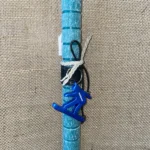 Γαλάζια στρογγυλή αρωματική λαμπάδα με μπρελόκ Snowboard (Munkees)