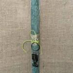 Πράσινη τετράγωνη αρωματική λαμπάδα με μεταλλικό μπρελόκ Φόρμουλα