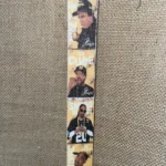 Λευκή πλακέ αρωματική λαμπάδα με θέμα Snoop Dog