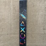 Λευκή πλακέ αρωματική λαμπάδα με θέμα Squid Game ή Playstation