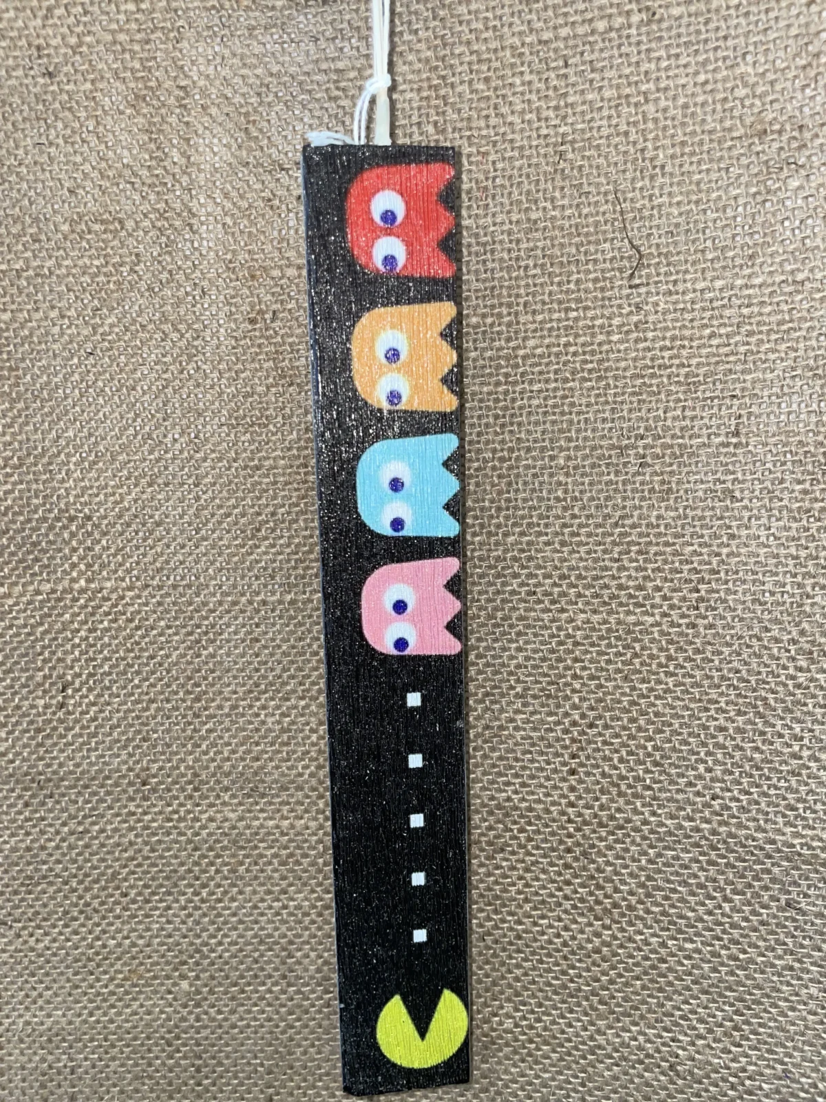 Λευκή πλακέ αρωματική λαμπάδα με θέμα PacMan - Image 1