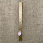 Χρυσή τετράγωνη αρωματική λαμπάδα με διακοσμητικό κεραμικό ροζ ματάκι