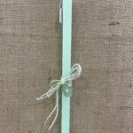 Μέντα τετράγωνη λαμπάδα με κρεμαστή μεταλλική μαργαρίτα μέντα