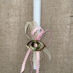 Λευκή τετράγωνη λαμπάδα με χρυσό plexiglass ματάκι