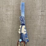 Μπλε τετράγωνη λαμπάδα με κεραμικό αρκουδάκι και plexiglass αυγό ''Το πρώτο μου Πάσχα''