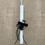 Λευκή τετράγωνη λαμπάδα με plexiglass αεροπλάνο