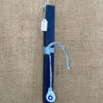 Μπλε τετράγωνη λαμπάδα με κεραμικό ματάκι γαλάζιο