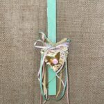 Μέντα τετράγωνη λαμπάδα με πλεκτή ξύλινη καρδιά