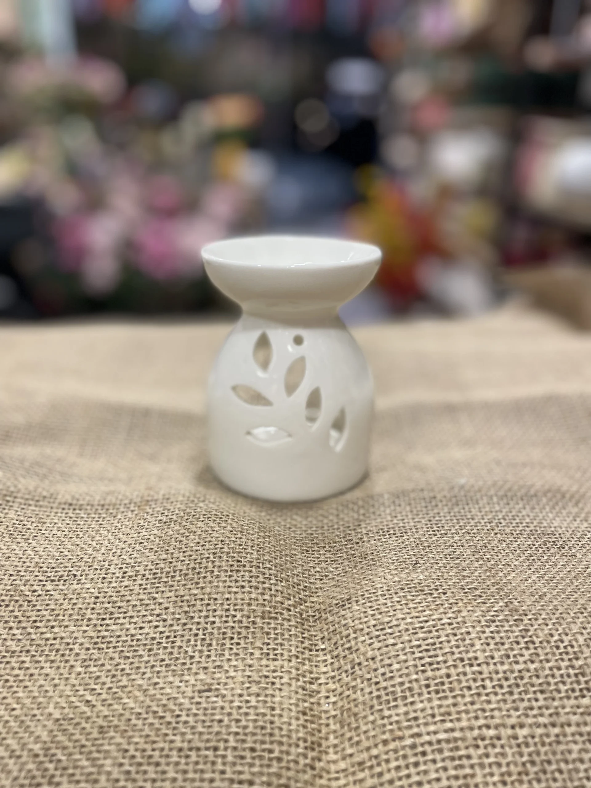 IMG_6925 Αρωματιστής λευκός μεγάλος με φύλλα - Image 1