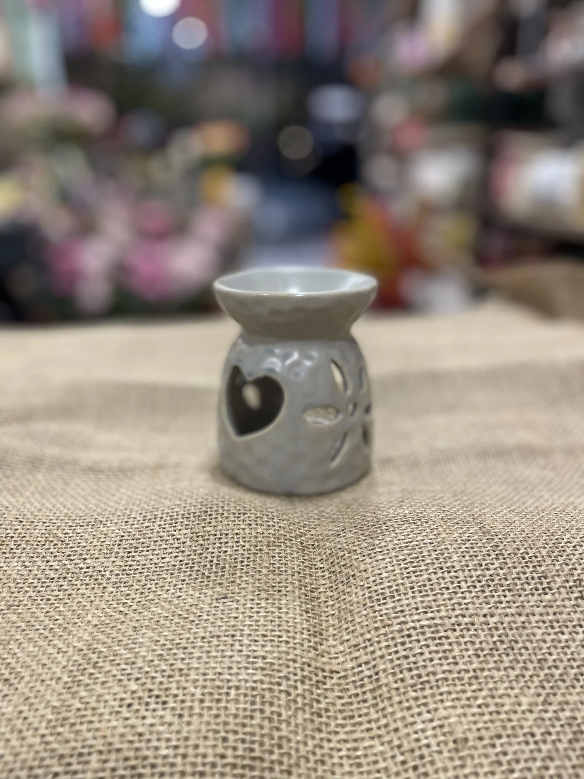 IMG_6929 Αρωματιστής γκρι με λουλούδι και καρδιά - Image 1