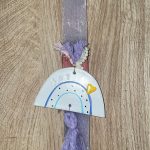 Μωβ πλακέ λαμπάδα με κεραμικό ουράνιο τόξο