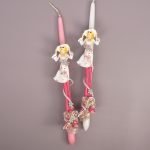 Ροζ στρογγυλή λαμπάδα με γυναίκα μοντέλο