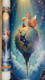 Λευκή στρογγυλή λαμπάδα με μικρό Πρίγκηπα και αντίστοιχο ξύλινο καδράκι - Image 2