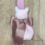 Ροζ πλακέ λαμπάδα με υφασμάτινο γατάκι