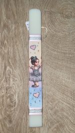 Λευκή πλακέ λαμπάδα με μικρή μπαλαρίνα