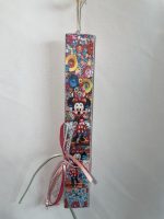 Πλακέ λευκή λαμπάδα με Minnie σε μινιατούρα plexiglass