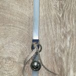 Λευκή τετράγωνη λαμπάδα με μπρελόκ μπάλα ποδοσφαίρου