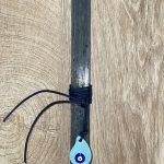 Γκρι τετράγωνη λαμπάδα με κρεμαστό μάτι για τον λαιμό