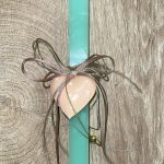 Μέντα τετράγωνη λαμπάδα με πουά καρδιά